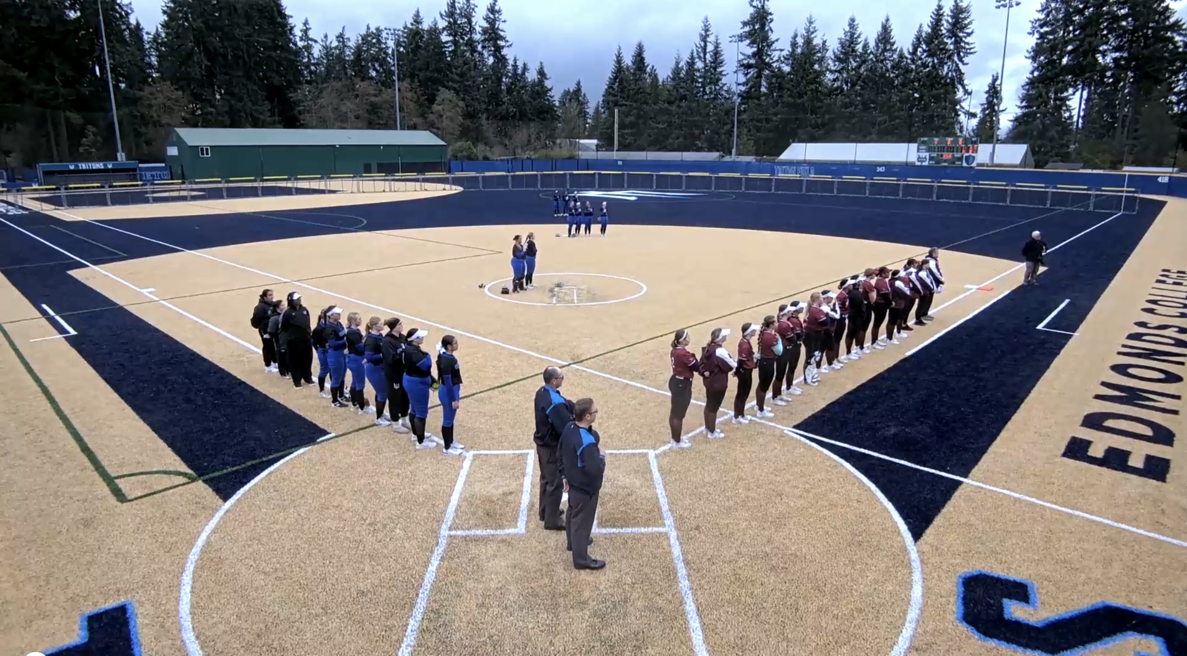 Raiders Drop Doubleheader at Edmonds
